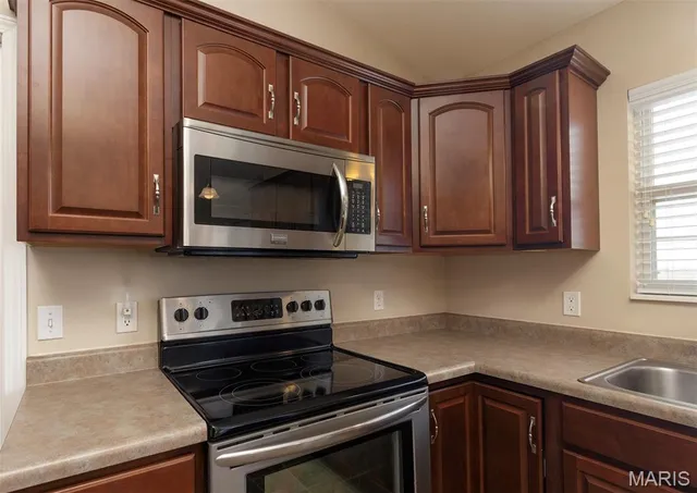 $349,900 | 9397 Regency Lane, Breese, IL 62230