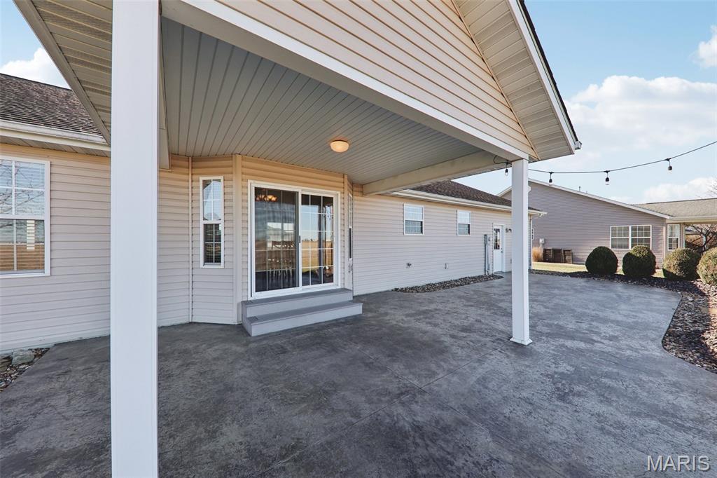 9397 Regency Lane Breese, IL 62230 - Photo 42 of 49