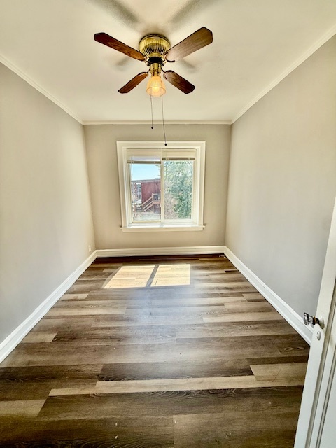 9213 South Laflin Street, Unit 3A Chicago, IL 60620 - Photo 7 of 8 a view of an entryway