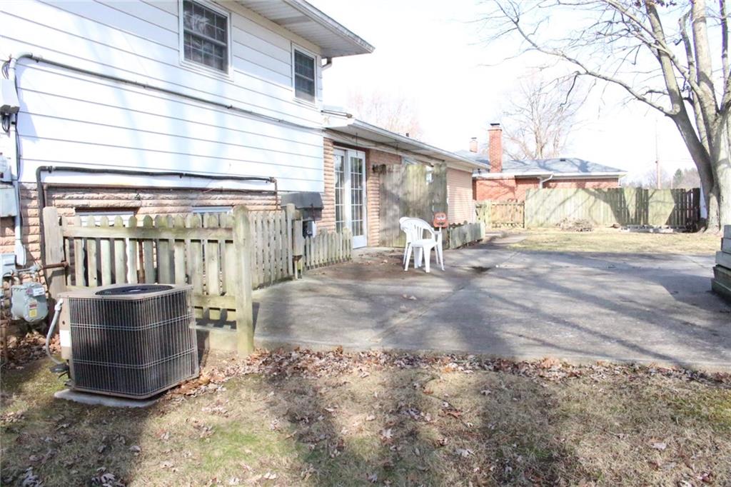 103 Bennett Road Carmel, IN 46032 - Photo 26 of 28 Gallery Image 26