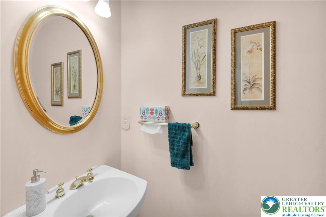 801 Dorset Road Allentown, PA 18104 - Photo 11 of 61