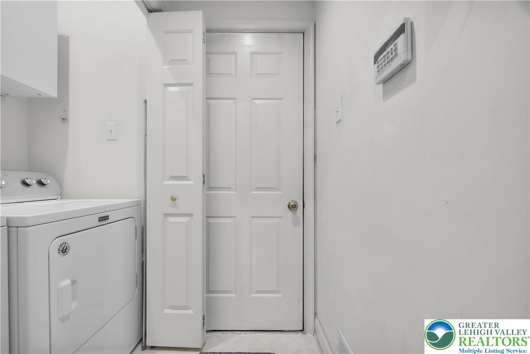 801 Dorset Road Allentown, PA 18104 - Photo 17 of 61