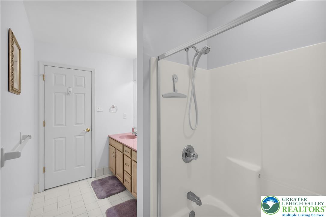 801 Dorset Road Allentown, PA 18104 - Photo 33 of 61