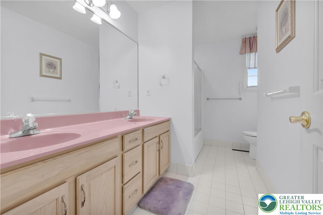 801 Dorset Road Allentown, PA 18104 - Photo 34 of 61