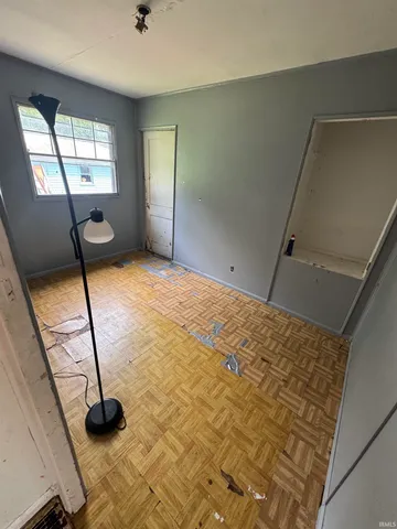 $58,900 | 4817 South Park Drive, Fort Wayne, IN 46806