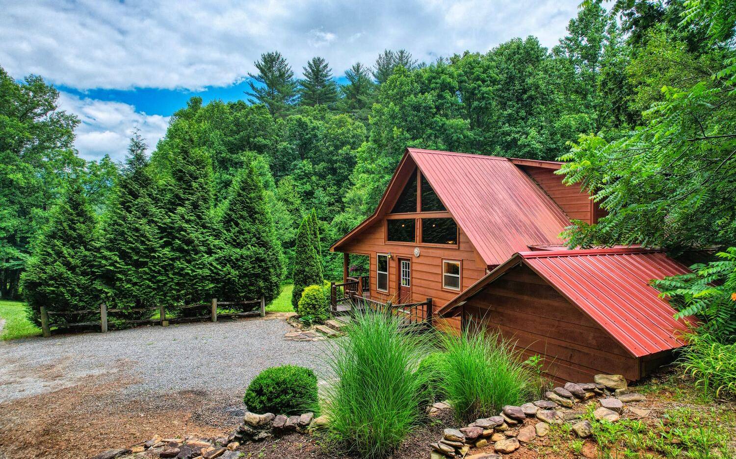 1666 Underwood Road Hiawassee, GA 30546 - Photo 2 of 42 a aerial view of a house