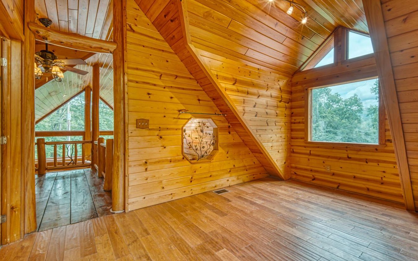 1666 Underwood Road Hiawassee, GA 30546 - Photo 27 of 42 a view of an entryway