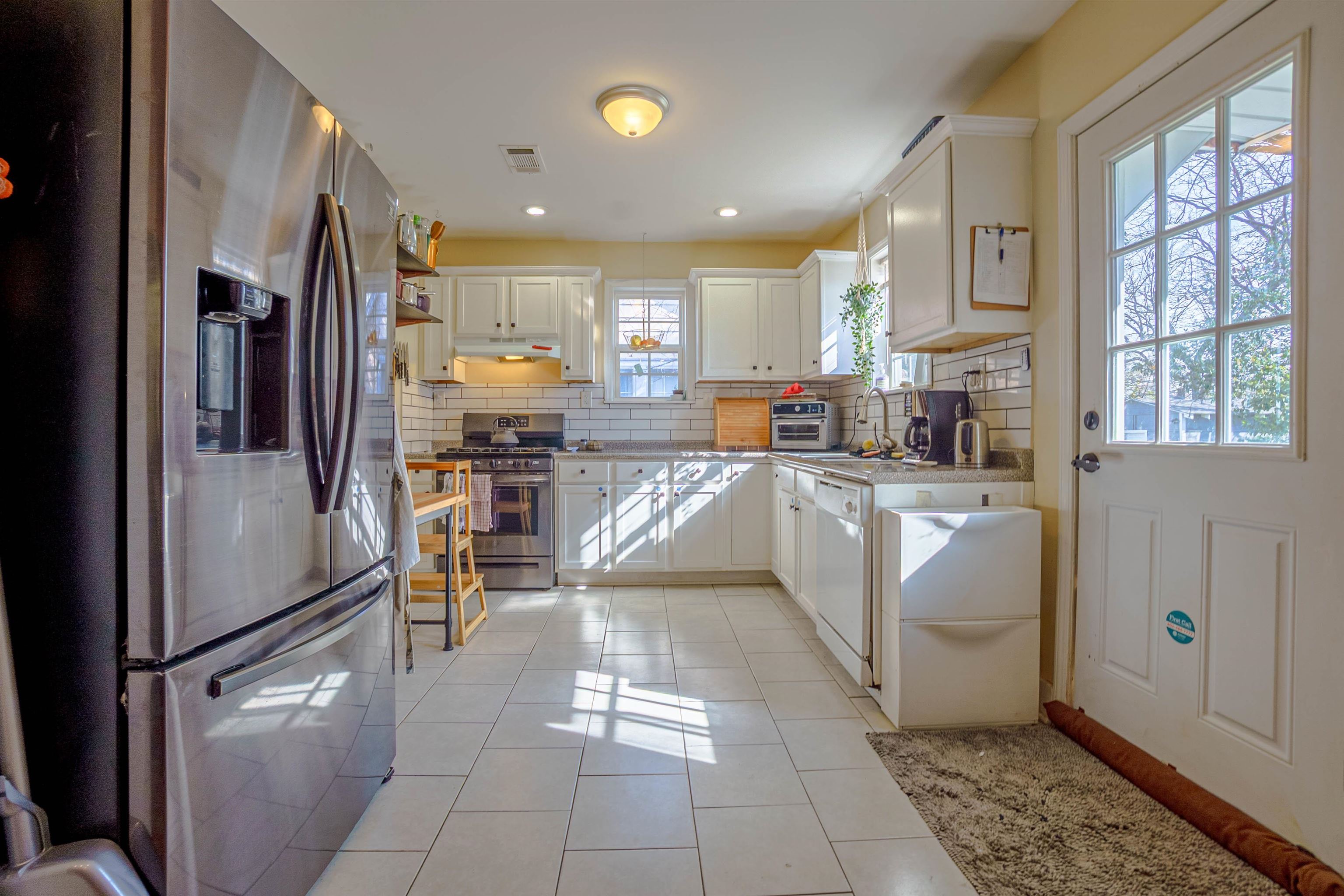 754 Eva Street Memphis, TN 38112 - Photo 8 of 25