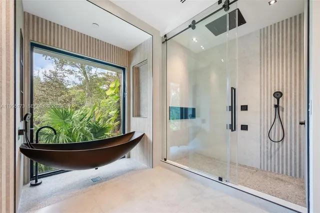 $5,500,000 | 11600 Southwest 77th Avenue, Pinecrest, FL 33156