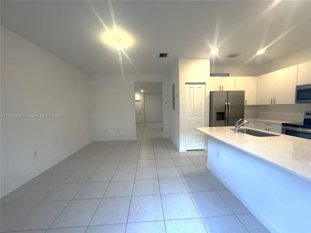 $2,390 | Princeton, Homestead, FL 33032