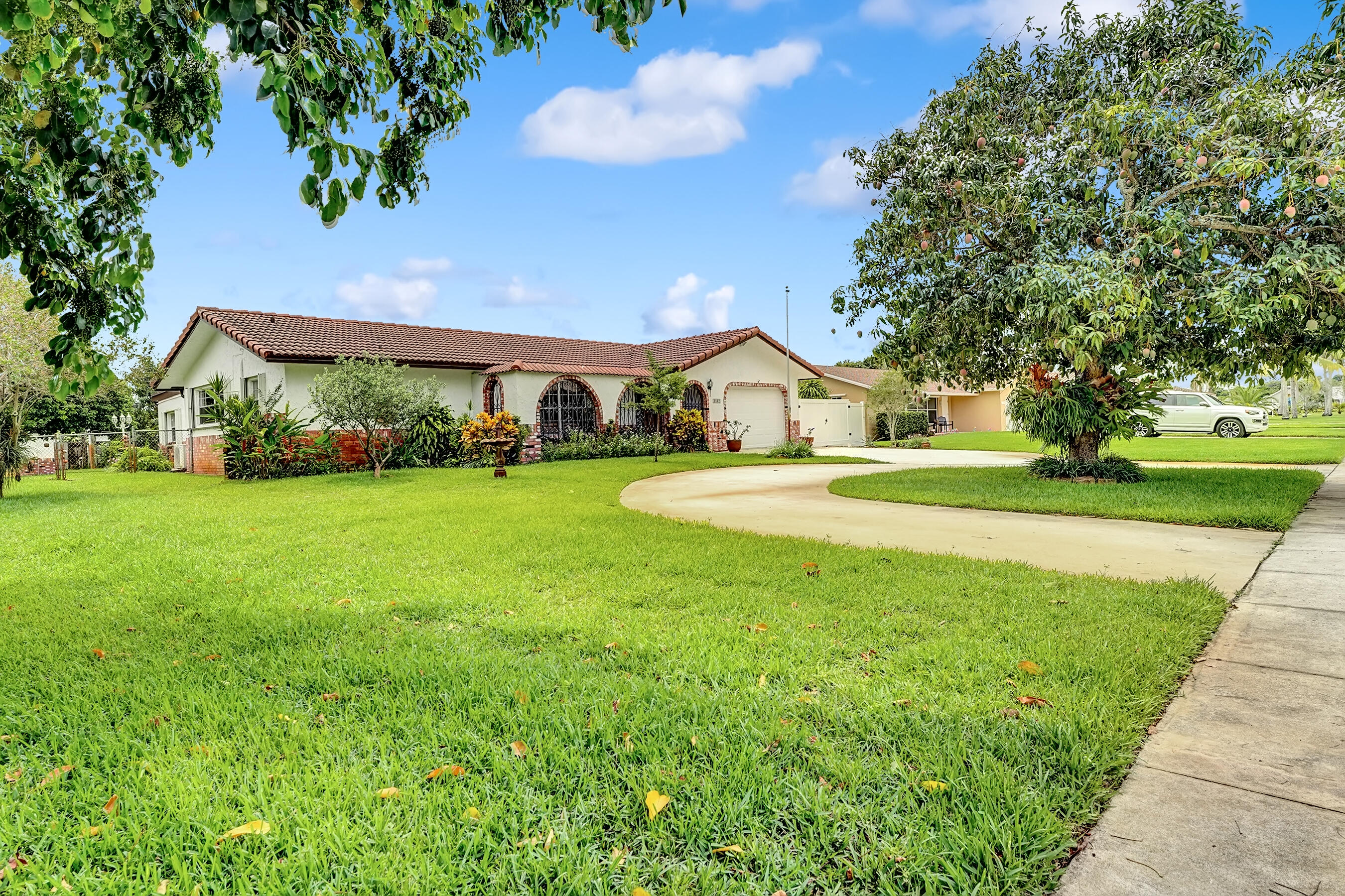 4182 Northwest 3rd Avenue Boca Raton, FL 33431 - Photo 2 of 35 DSC01811