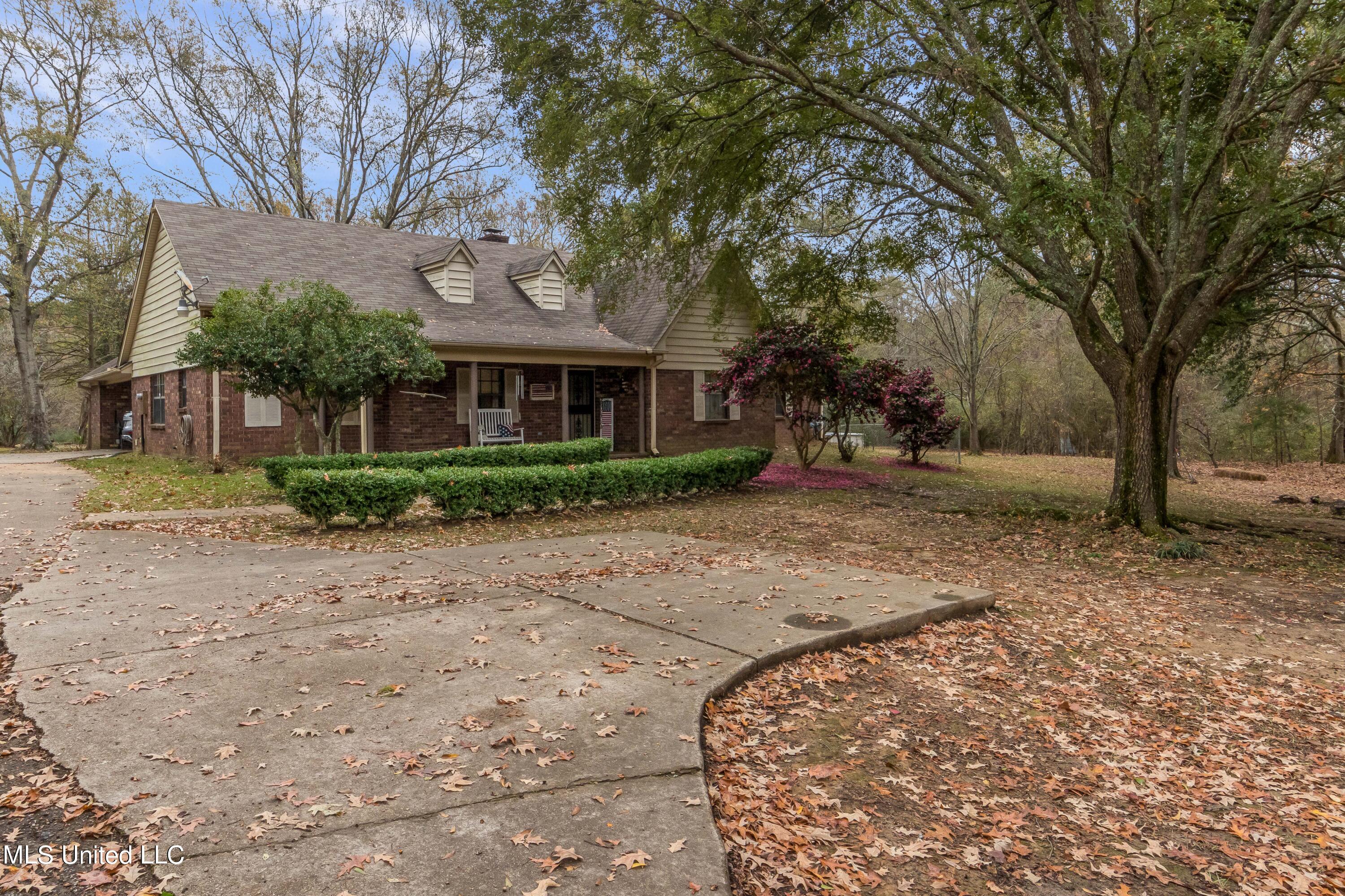 1204 Mikelle Road Jackson, MS 39212 - Photo 3 of 32 1204 Mikelle-32