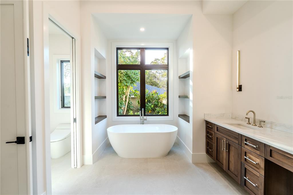 1802 Field Road Sarasota, FL 34231 - Photo 50 of 78 Gallery Image 50