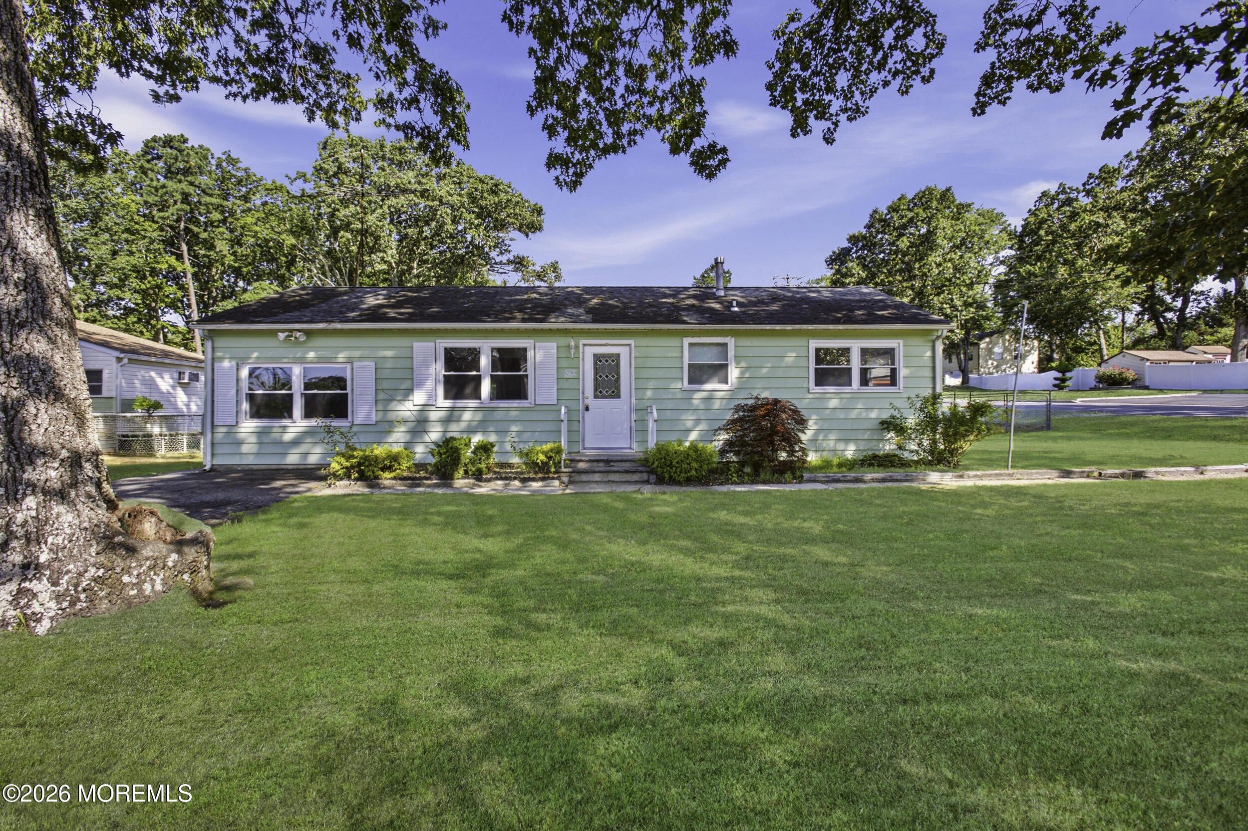 328 Aldrich Road Howell, NJ 07731 - Photo 2 of 15 328 aldrich rd_02