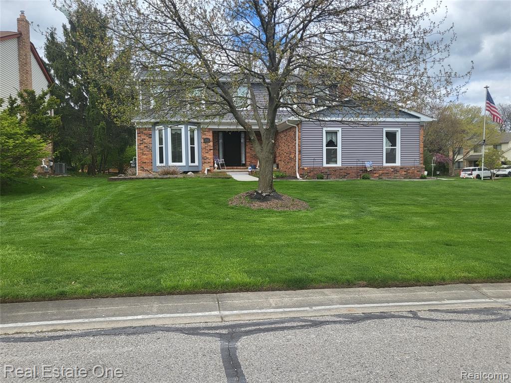 2760 Winter Park Road Rochester Hills, MI 48309 - Photo 1 of 28 Gallery Image 1