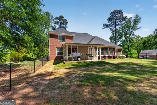 $499,500 | 124 Riverbluff Drive, LaGrange, GA 30240