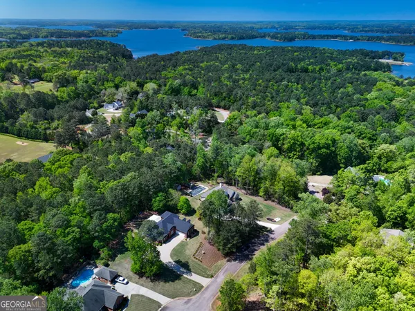 $499,500 | 124 Riverbluff Drive, LaGrange, GA 30240