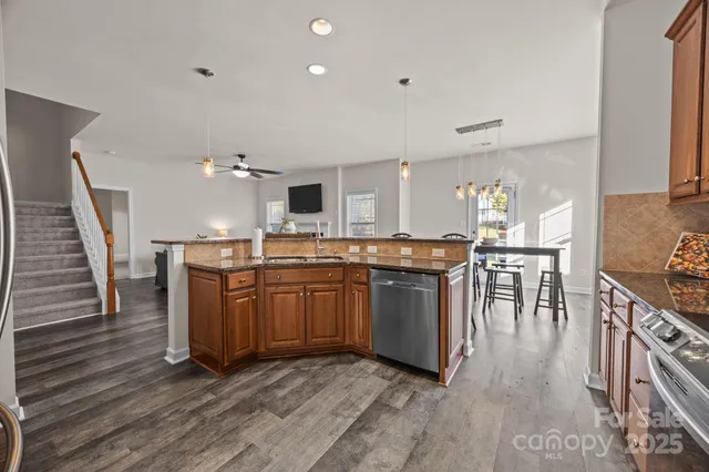 $700,000 | 3216 Bridgewick Road, Waxhaw, NC 28173