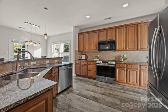 $700,000 | 3216 Bridgewick Road, Waxhaw, NC 28173