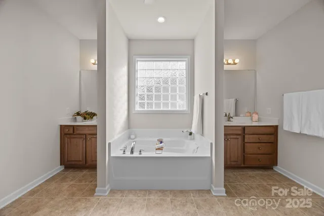 $700,000 | 3216 Bridgewick Road, Waxhaw, NC 28173