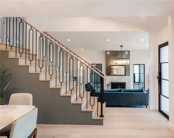 $1,799,000 | 2255 Talmadge Street, Los Angeles, CA 90027