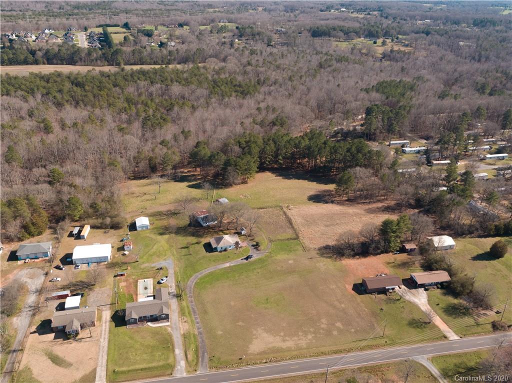 2954 Forbes Road Gastonia, NC 28056 - Photo 2 of 12 Gallery Image 2
