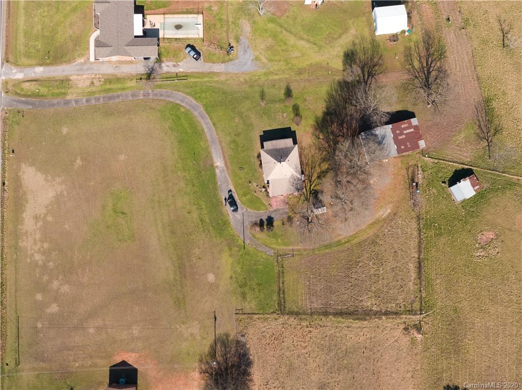 2954 Forbes Road Gastonia, NC 28056 - Photo 3 of 12 Gallery Image 3