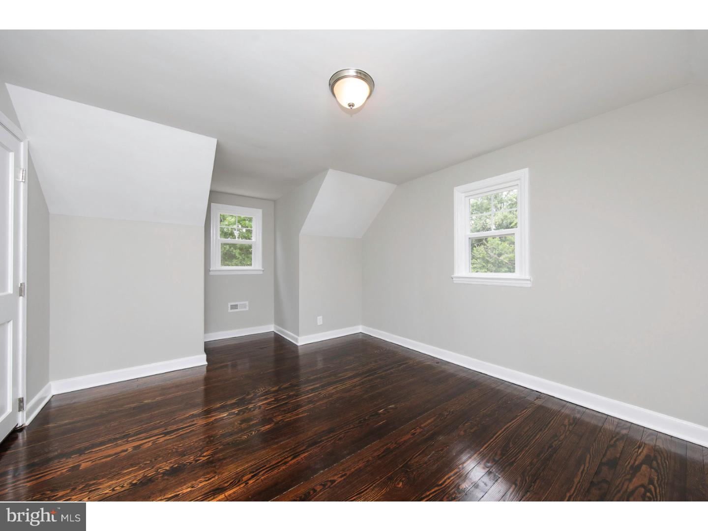 121 Swedesboro Road Gibbstown, NJ 08027 - Photo 14 of 17 Bedroom