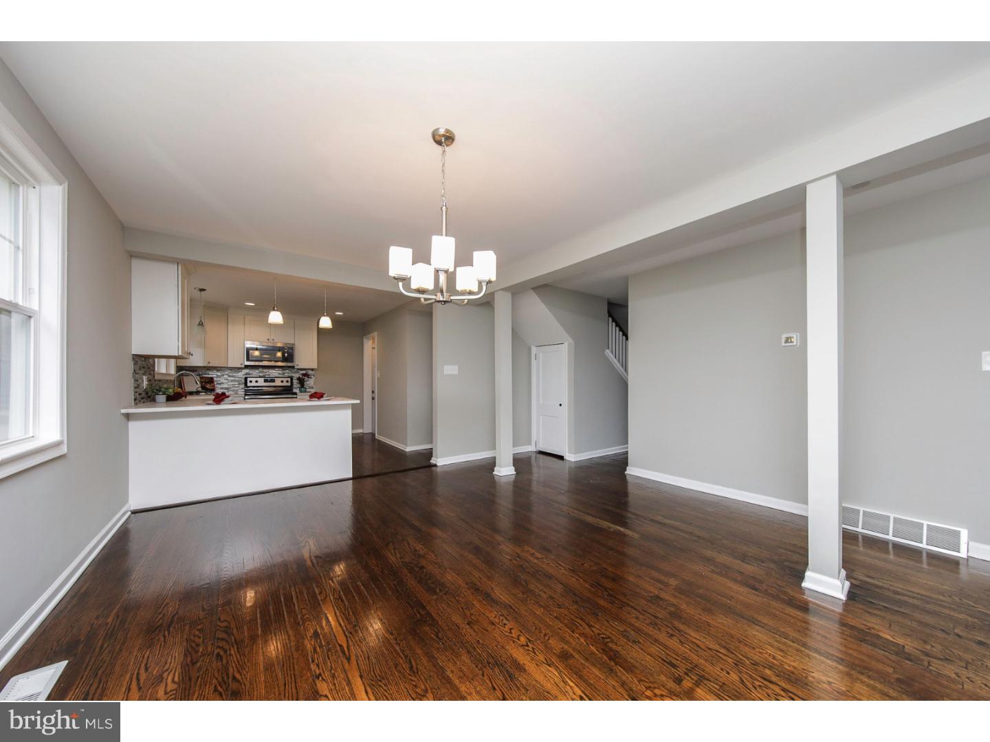 121 Swedesboro Road Gibbstown, NJ 08027 - Photo 5 of 17 Dining Room
