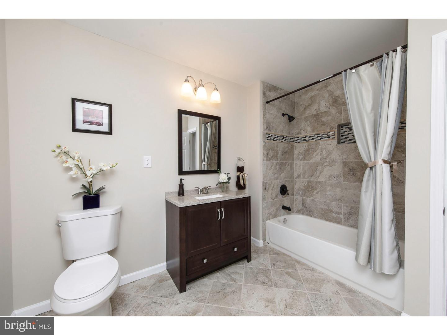 121 Swedesboro Road Gibbstown, NJ 08027 - Photo 10 of 17 Bathroom