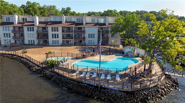 $217,000 | 52 Wrenwood Circle, Unit 3A, Lake Ozark, MO 65049