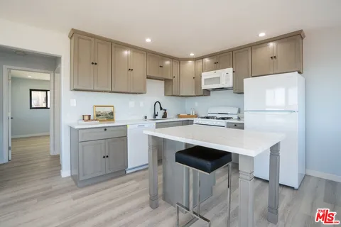 $450,000 | 2030 South Cabrillo Avenue, Unit 419, San Pedro, CA 90731