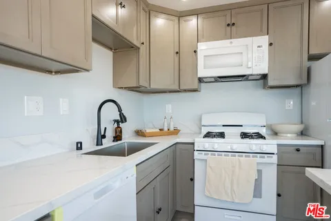 $450,000 | 2030 South Cabrillo Avenue, Unit 419, San Pedro, CA 90731