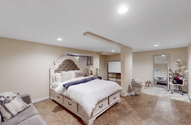 $450,000 | 5 B Swan Avenue, Worcester, MA 01602