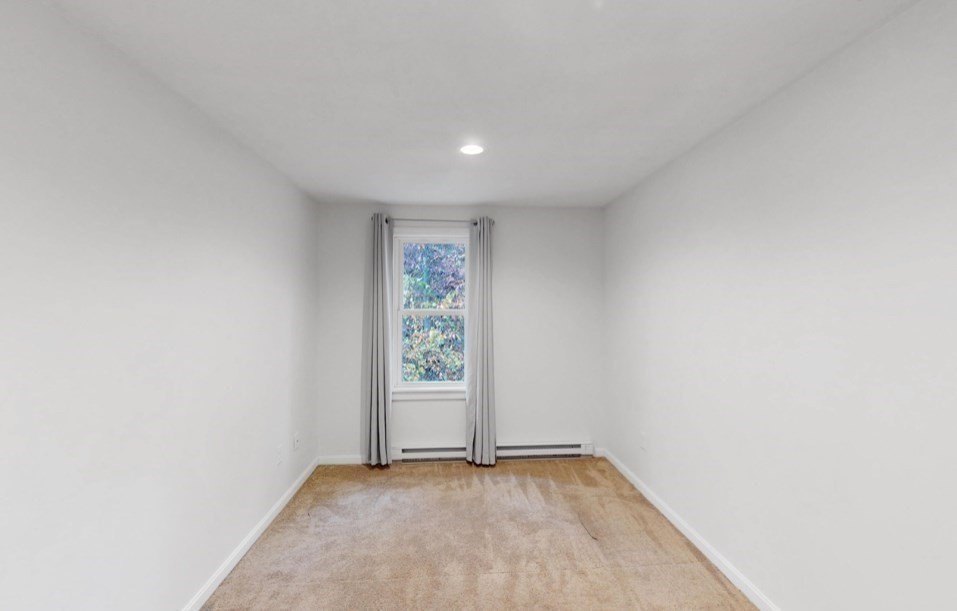 5 B Swan Avenue Worcester, MA 01602 - Photo 8 of 18 an empty room with window
