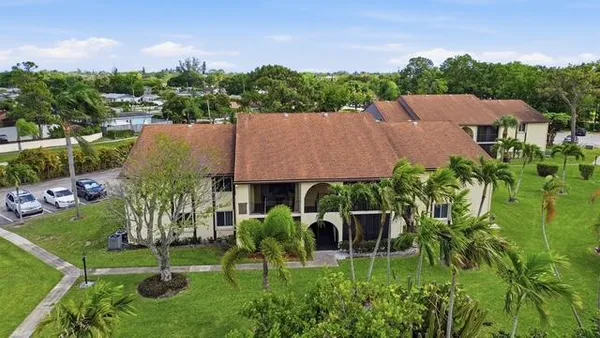 $185,000 | 3561 Tall Pine Way, Unit C2, Greenacres, FL 33463