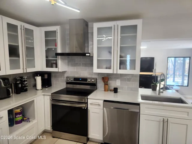 $2,380 | 462 Breakwater Street Southeast, Palm Bay, FL 32909