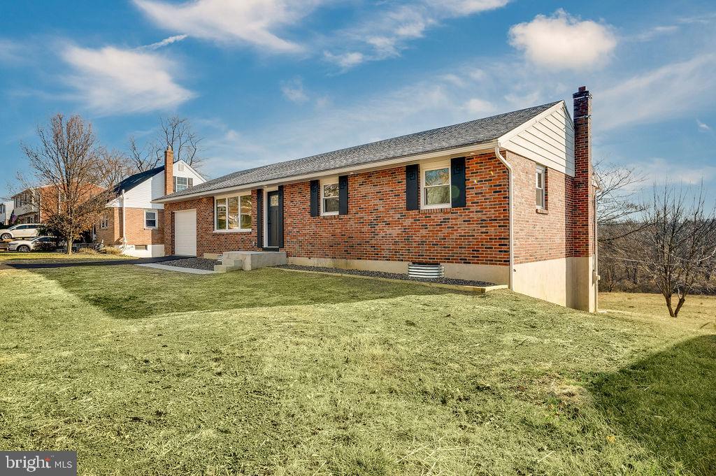 1510 Commonwealth Boulevard Reading, PA 19607 - Photo 3 of 42