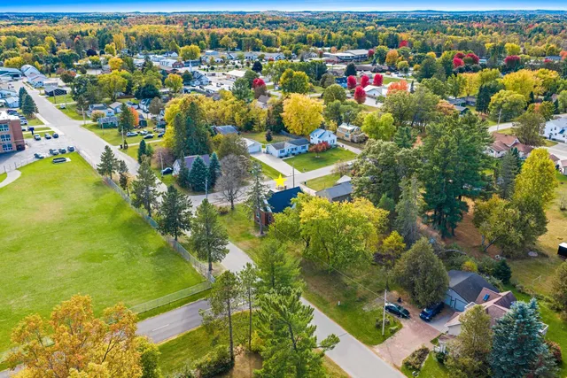 $239,900 | 702 Mira Avenue, Crivitz, WI 54114