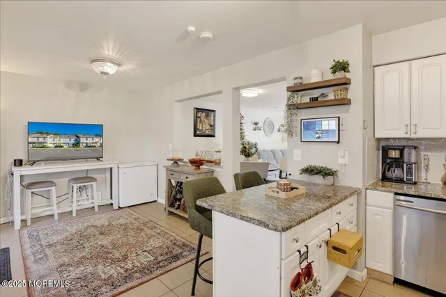 $349,900 | 73 Rita Lane, Jackson, NJ 08527