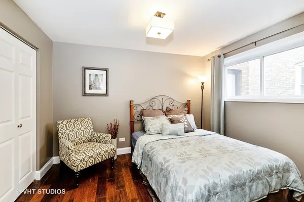 $699,000 | 2235 North Clifton Avenue, Unit B, Chicago, IL 60614