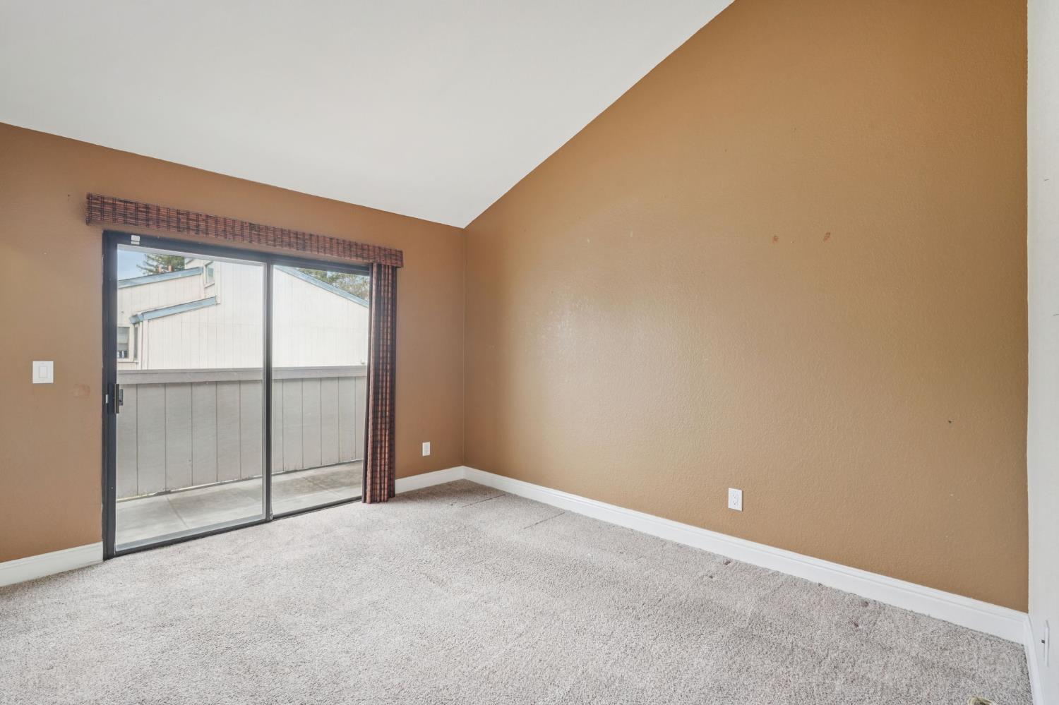 1353 Hood Road Sacramento, CA 95825 - Photo 16 of 40