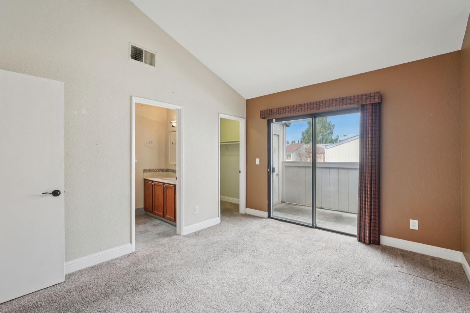 1353 Hood Road Sacramento, CA 95825 - Photo 17 of 40