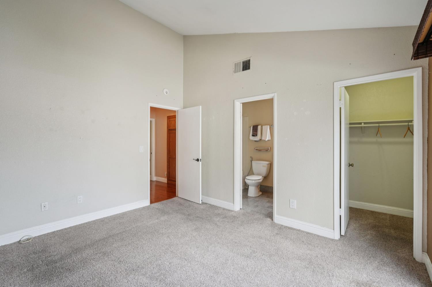 1353 Hood Road Sacramento, CA 95825 - Photo 18 of 40