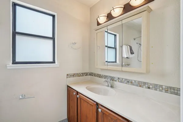 $298,000 | 1353 Hood Road, Sacramento, CA 95825