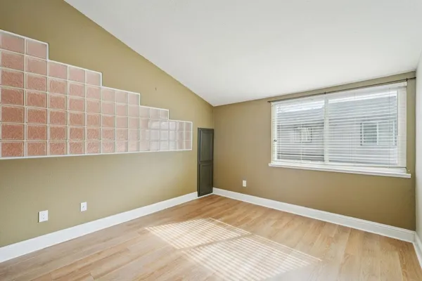 $298,000 | 1353 Hood Road, Sacramento, CA 95825