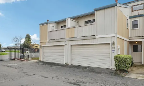 $290,000 | 1353 Hood Road, Sacramento, CA 95825