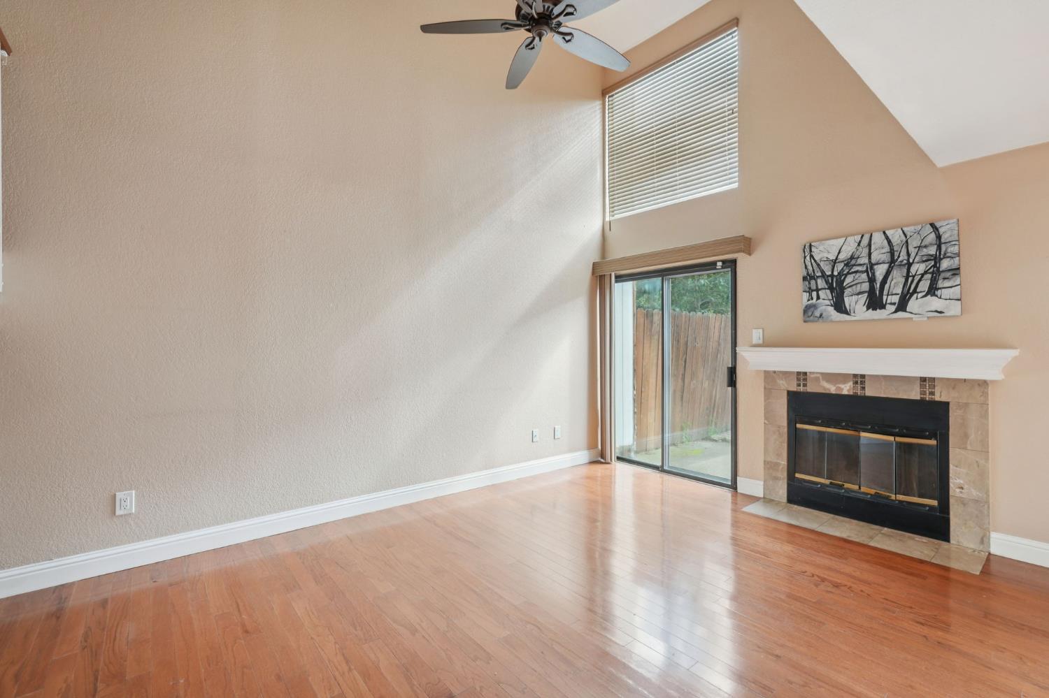 1353 Hood Road Sacramento, CA 95825 - Photo 4 of 40