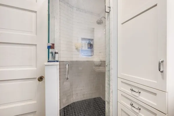 $4,200 | 993 Memorial Drive, Unit 102, Cambridge, MA 02138