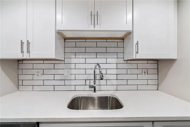 a close view of sink